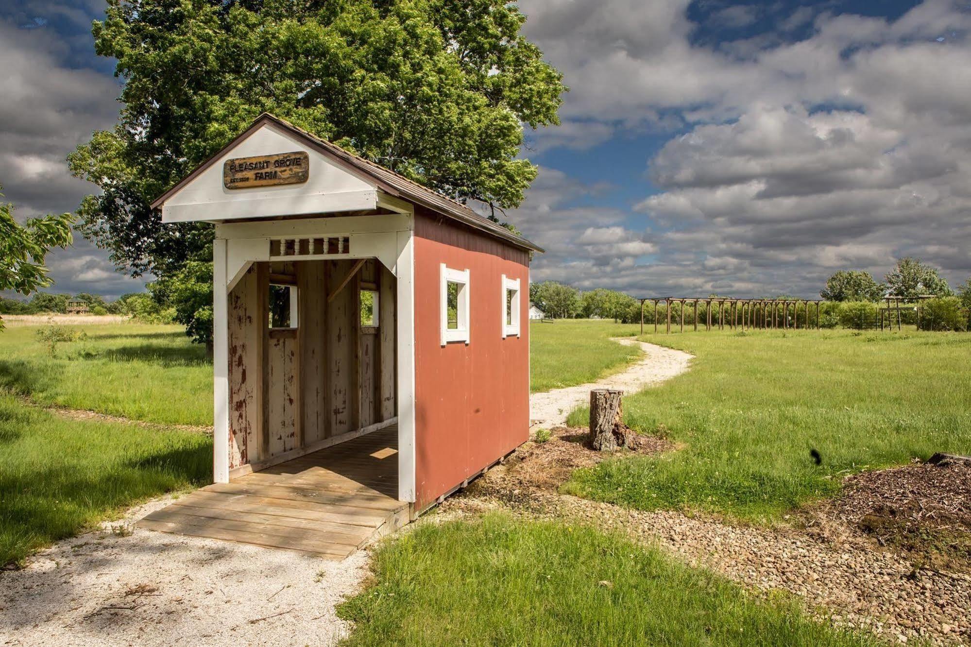 Pleasant Grove Farm Llc Hotel Lyons Exterior foto