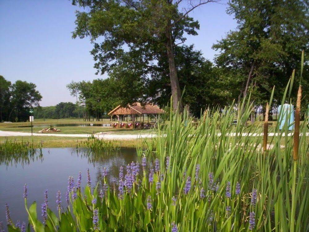 Pleasant Grove Farm Llc Hotel Lyons Exterior foto